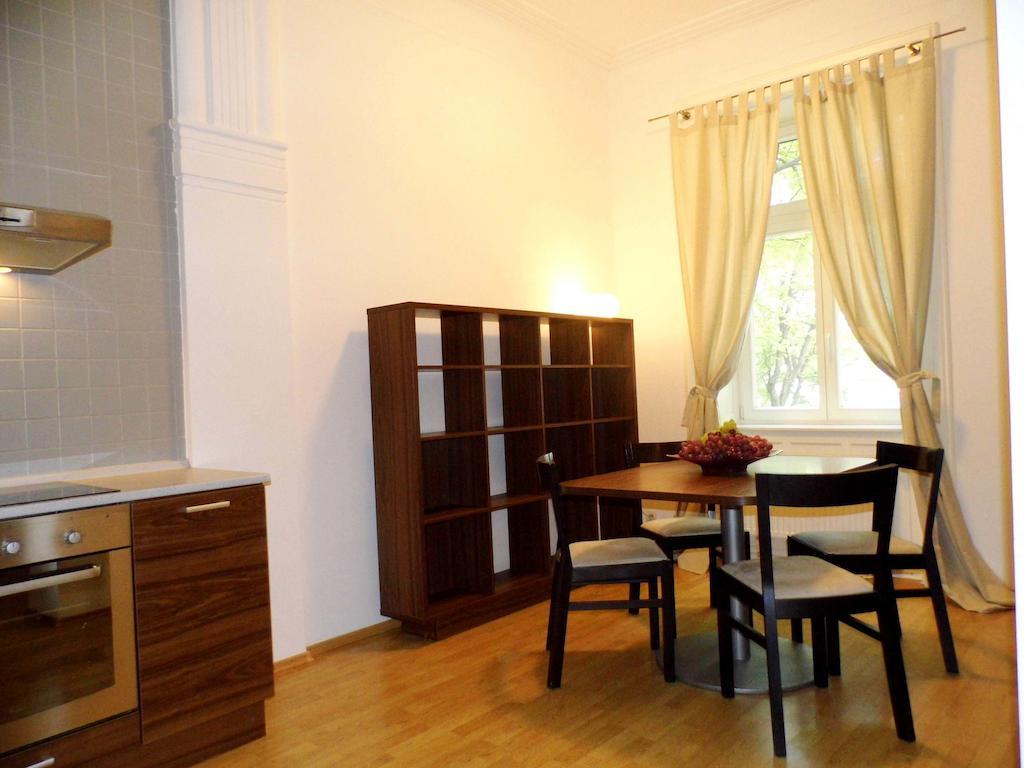 Lion Apartments Medena, Big Size, High Ceilings Bratislava Phòng bức ảnh