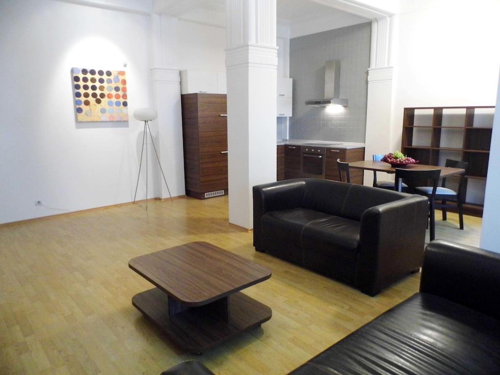 Lion Apartments Medena, Big Size, High Ceilings Bratislava Phòng bức ảnh