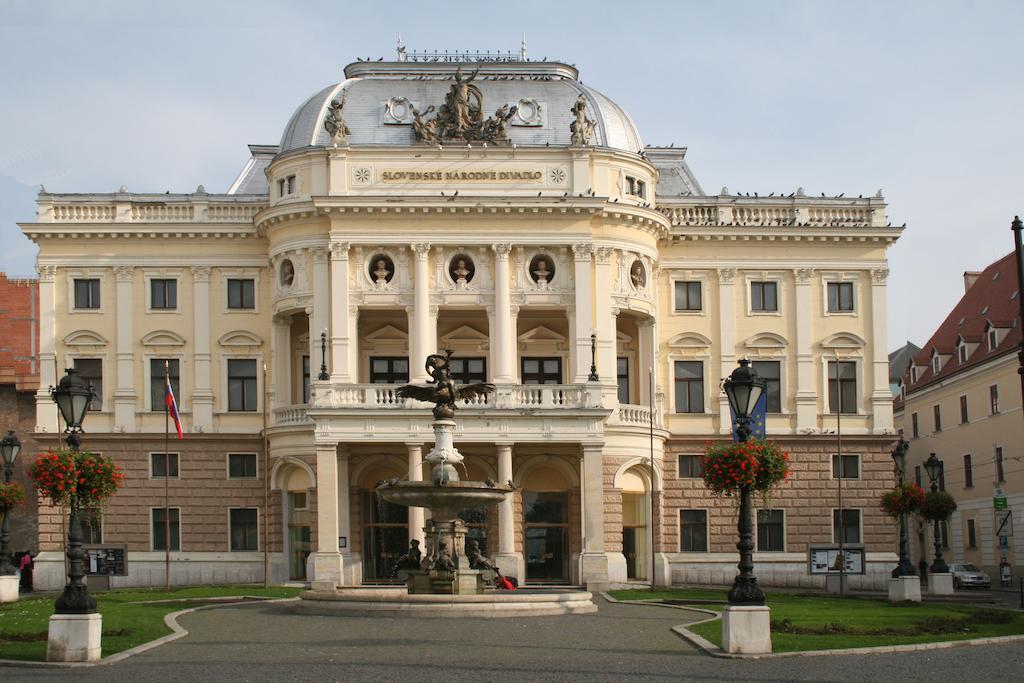 Lion Apartments Medena, Big Size, High Ceilings Bratislava Ngoại thất bức ảnh