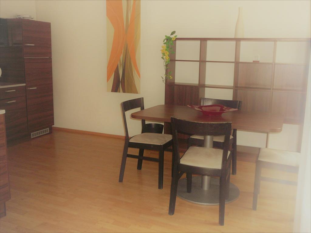 Lion Apartments Medena, Big Size, High Ceilings Bratislava Ngoại thất bức ảnh