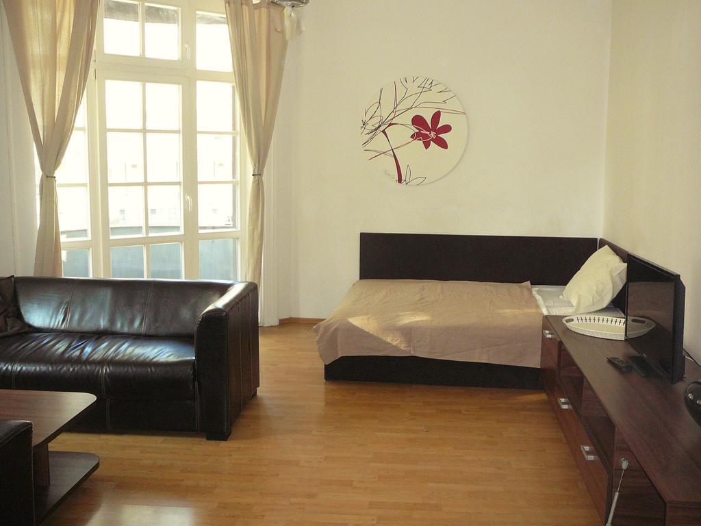 Lion Apartments Medena, Big Size, High Ceilings Bratislava Ngoại thất bức ảnh