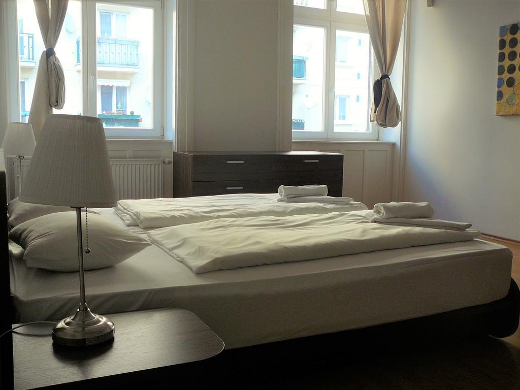 Lion Apartments Medena, Big Size, High Ceilings Bratislava Ngoại thất bức ảnh