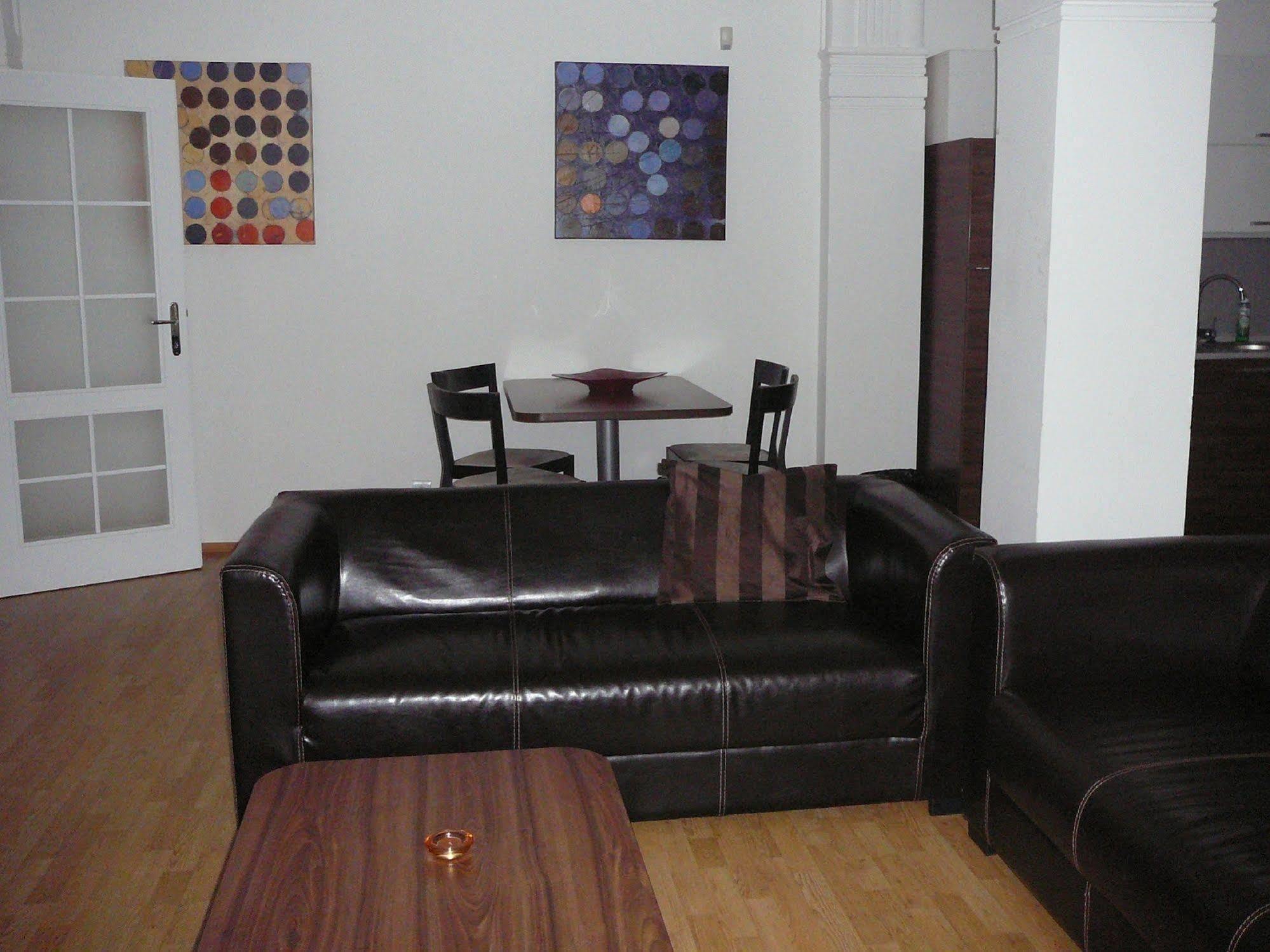 Lion Apartments Medena, Big Size, High Ceilings Bratislava Ngoại thất bức ảnh